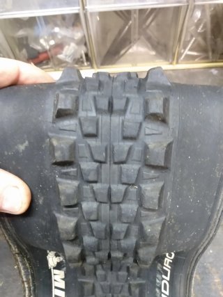 Neumático Michelin Wild 27,5x2.40