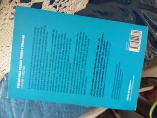 Libros. Por qué unas tiendas venden y otras no.