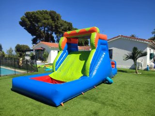 Alquiler Castillo hinchable y acuaticos