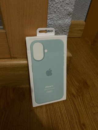Funda iPhone 16 Silicone Case MagSafe