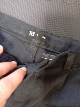 Pantalón uniforme gris