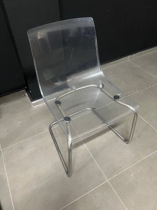 Silla transparente Ikea,tengo 3