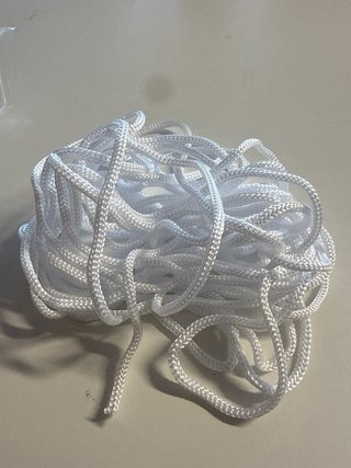Corda bianca intrecciata