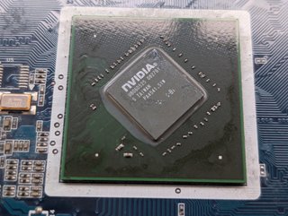 Tarjeta Gráfica ASUS 9600GT 1GB DDR3