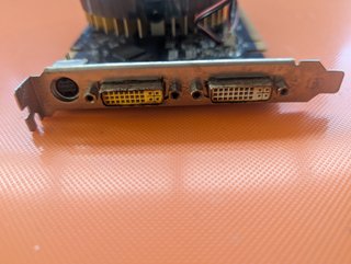 Tarjeta Gráfica ASUS 9600GT 1GB DDR3
