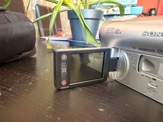 Sony Handycam DCR-DVD106 Carl Zeiss 40x Zoom