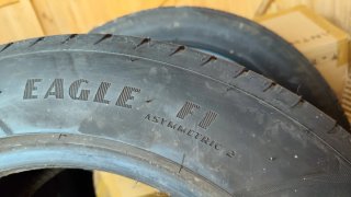 2 Neumáticos goodyear 225/55 16 seminuevos perfect