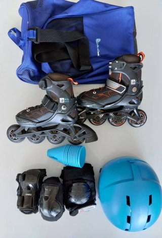 Patines T 29-32 + Casco + Protecciones + Mochila