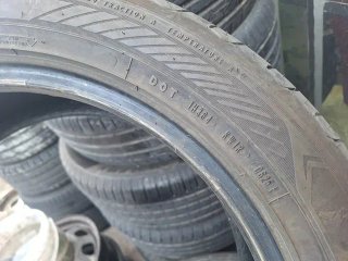 235 50 R19 103V Goodyear - 1 neumático +95%