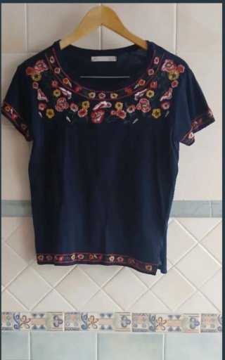 Camiseta bordada