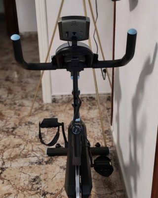Bicicleta Estática Negra