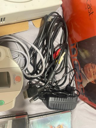 Sega Dreamcast + 4 Juegos + Extras