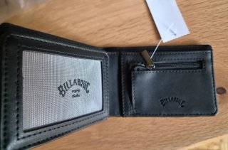 Cartera billetera hombre negra a estrenar.
