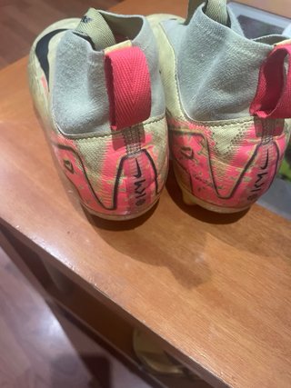 Zapatillas Nike Fútbol Beige/Rosa Talla [Talla]