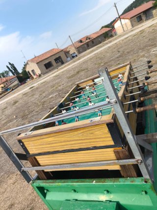 Futbolín de madera