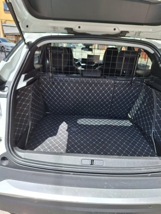Peugeot 2008 2021Puretech Allure pack sts8velocida