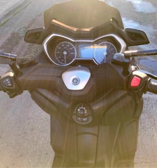 YAMAHA XMAX 300  2020