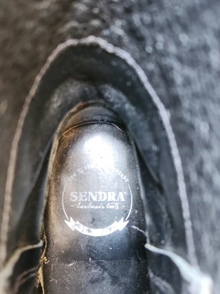 Botas Sandra Negras casi media caña