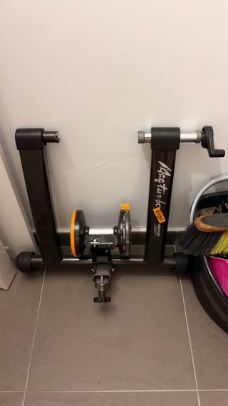 Rodillo de entrenamiento para bicicleta