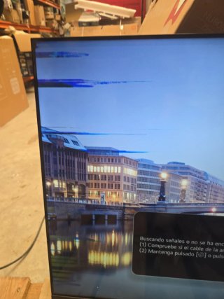 LG 50 UHD 4K Smart TV rallitas en pantalla