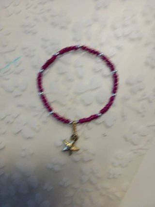 Pulseras hechas a mano con abalorios