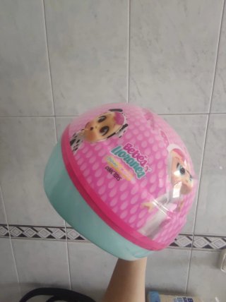 Casco bici niña rosa Cry Babies