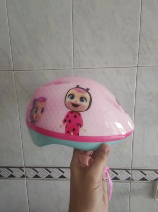 Casco bici niña rosa Cry Babies