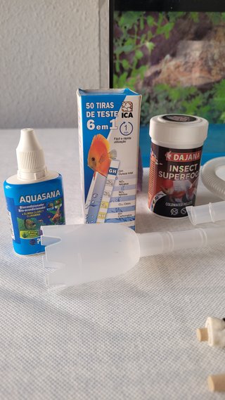 Pecera 12L con filtro y accesorios