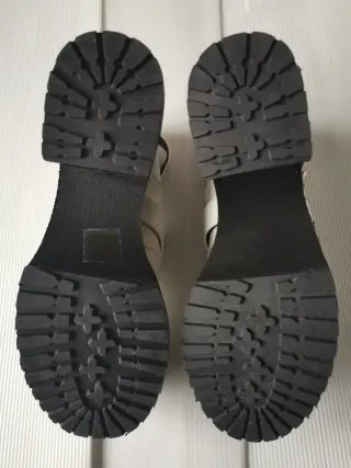 Vendo plataformas Vera Blum T39 tipo zapato salón