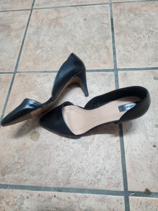 Zapatos de señora Corina negros y stradivarios