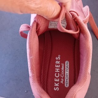 Zapatillas Skechers rosas  nuevas