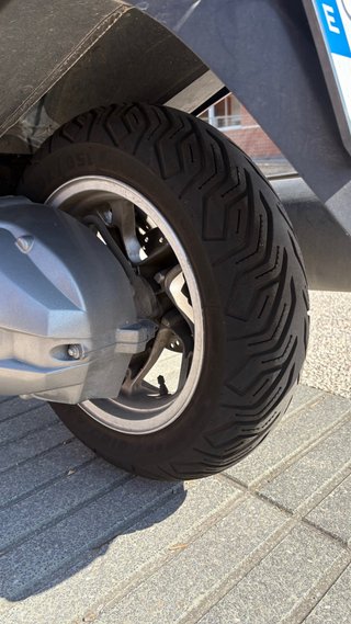Suzuki Burgman 400
