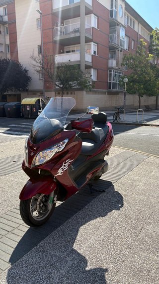 Suzuki Burgman 400