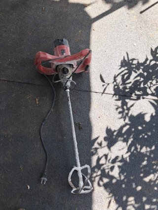 Batidora de mano para construcción