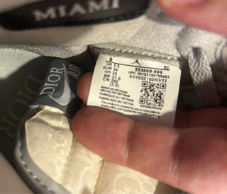 Nike Air Jordan 1 Gris y Blanco