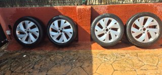 Llantas y neumáticos