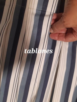 Cortinas de tela a rayas azules y blancas