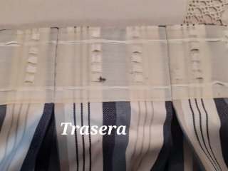 Cortinas de tela a rayas azules y blancas