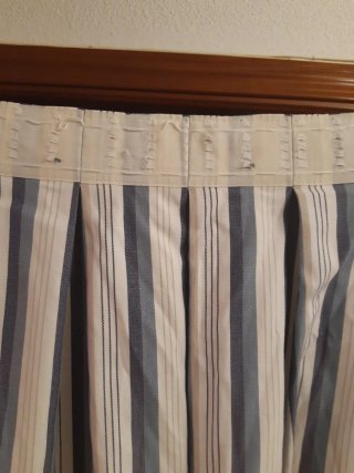 Cortinas de tela a rayas azules y blancas