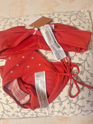 Bikini rojo con pedrería Talla XS