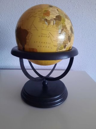Globo Terráqueo Vintage con Soporte
