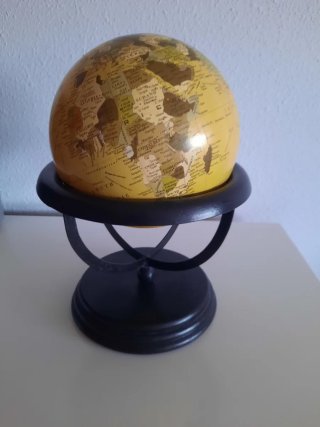 Globo Terráqueo Vintage con Soporte