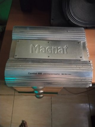 Magnat Combat 900 Amplificador 4/3/2 Canales