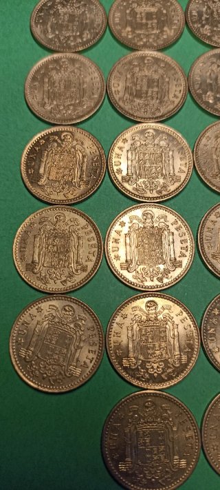 Lote 34 pesetas 1966.