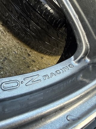 Llantas OZ 22 Originales con Pirelli PZero