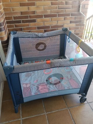Parque infantil Lionelo