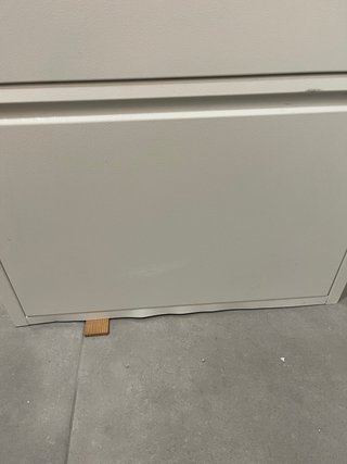 Mueble zapatero metálico