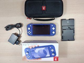 Nintendo Switch Lite Azul Poco Uso + Accesorios