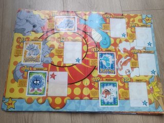 Álbum de Cromos Pokémon y póster 90s
