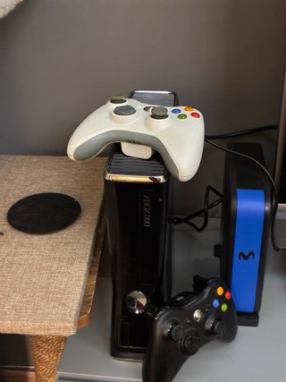 Xbox 360 Negra con Mando